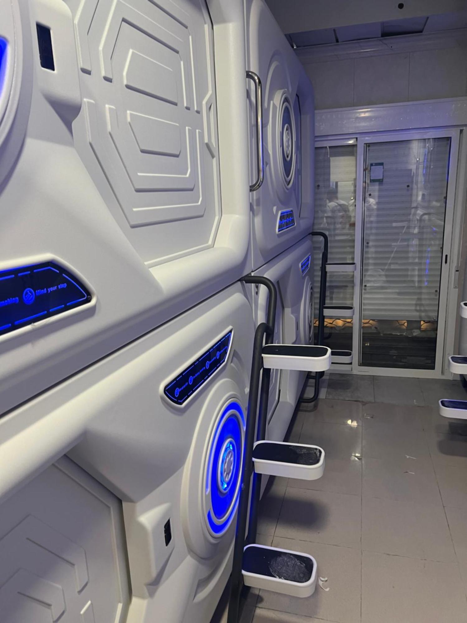 Air Hostel Capsules Airport Gava Bagian luar foto